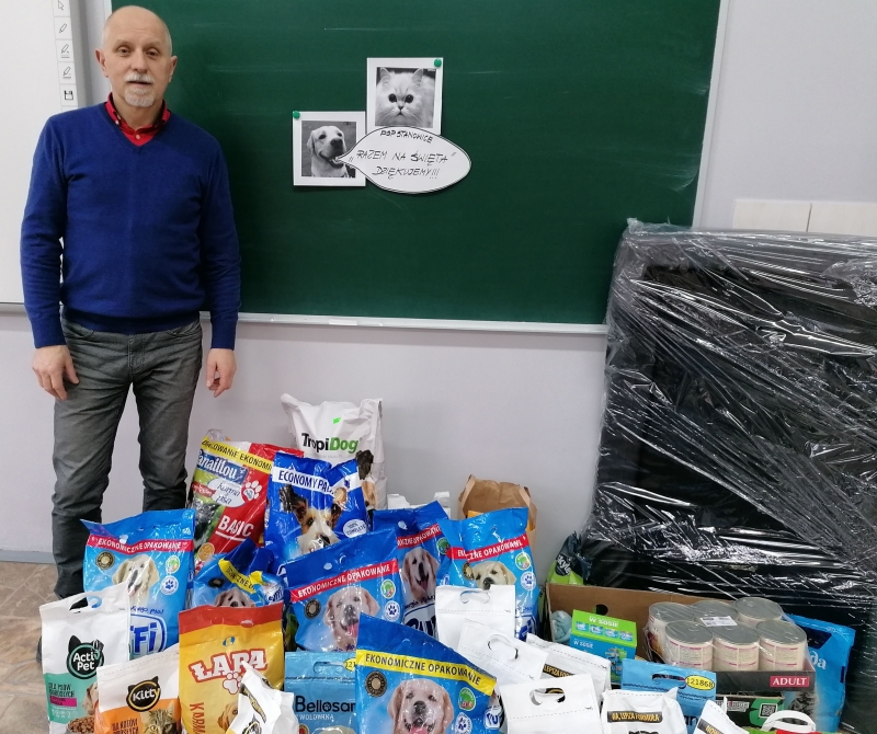Koordynator zbiórki darow dla zwierząt.jpg